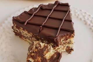 Çikolata Soslu Mozaik Pasta Tarifi