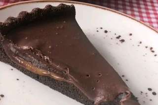 Karameli Çikolatalı Tart Kek Tarifi