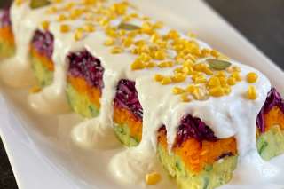 Kek Kalıbında Renkli Salata Tarifi 