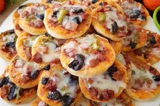 Lokmalık Mini Pizza Tarifi