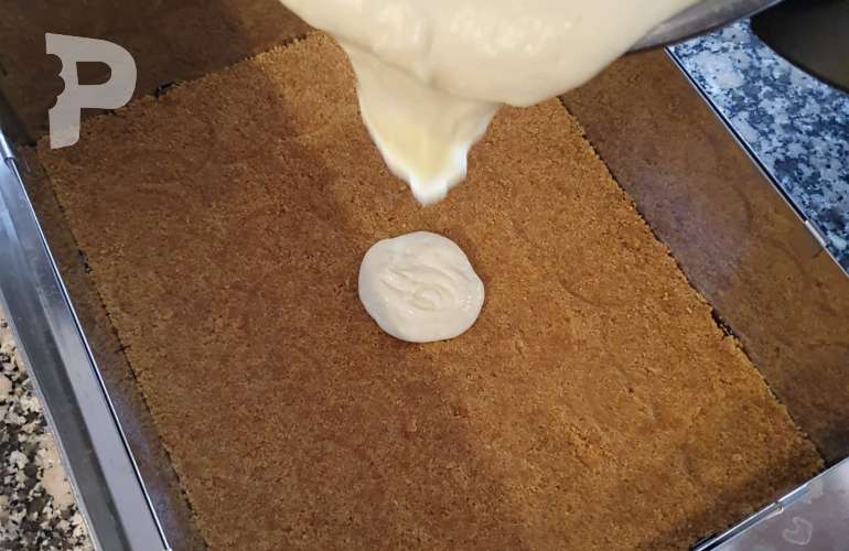 Çatlamayan Cheesecake Barları Nasıl Yapılır