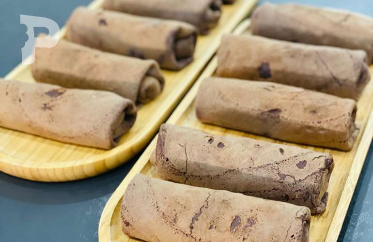 Çikolatalı Muzlu Krep Sarma Nasıl Yapılır