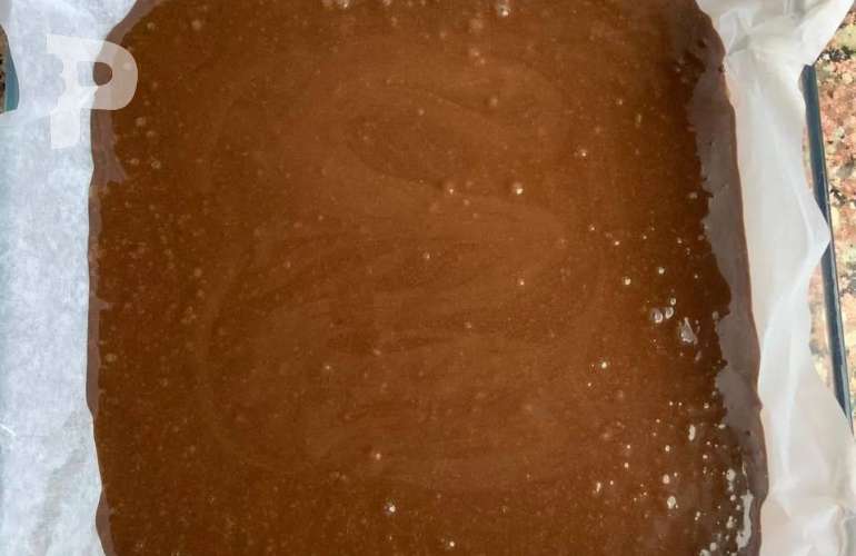 Karamel Soslu Brownie Nasıl Yapılır