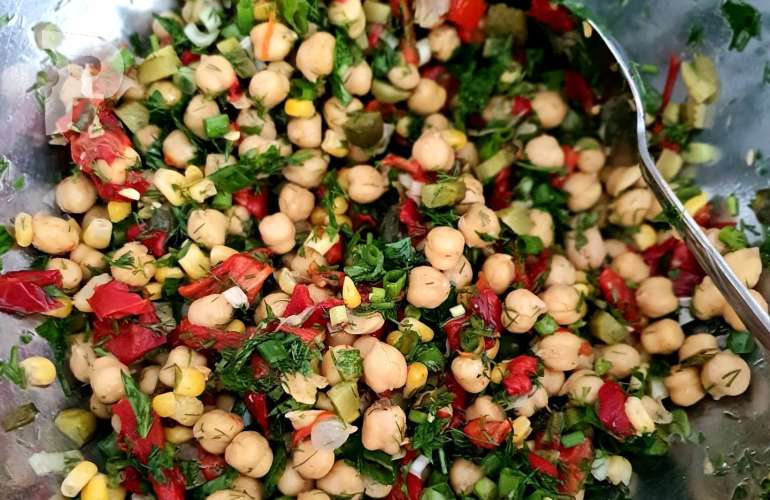 Kolay Nohut Salatası Nasıl Yapılır