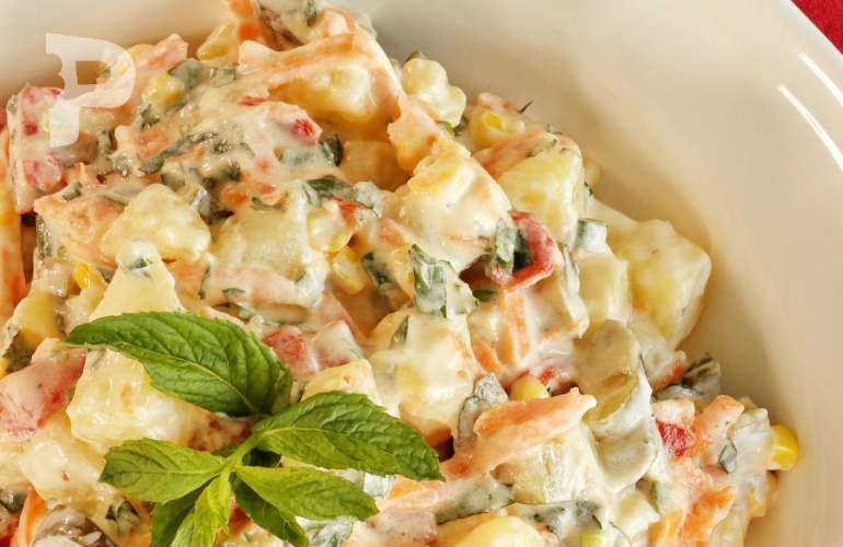 Közlenmiş Biberli Patates Salatası Tarifi