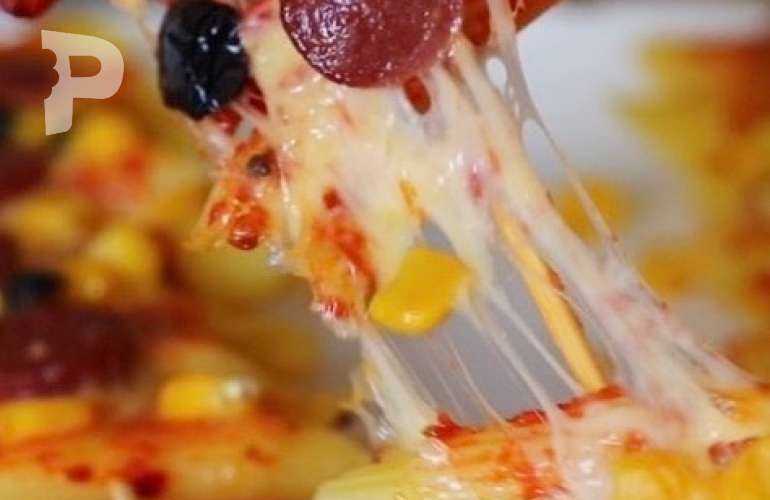 Makarnadan Pizza Çubukları Nasıl Yapılır