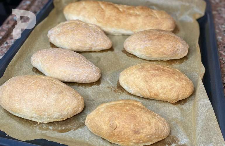 Sarımsaklı Baston Ekmek Yapımı