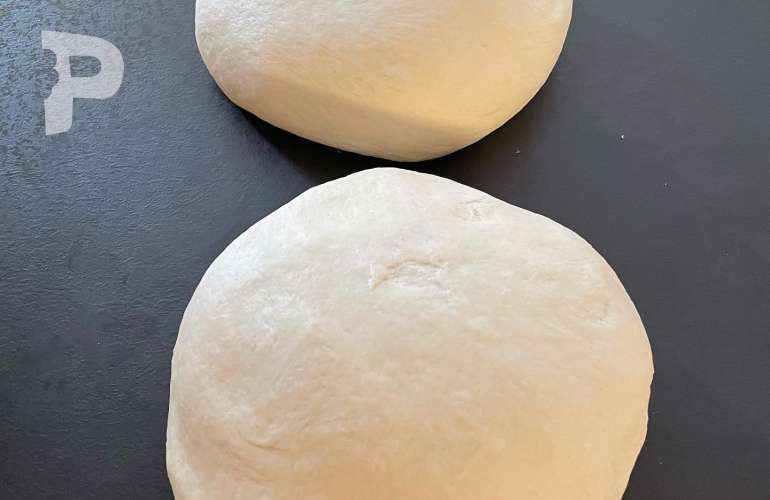 Sarımsaklı Domatesli Ekmek Nasıl Yapılır