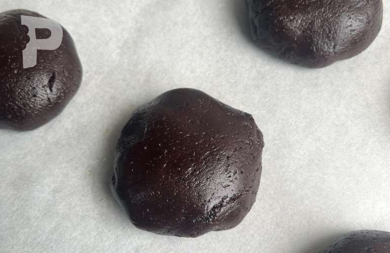 Vişne Dolgulu Çikolatalı Kurabiye Nasıl Yapılır